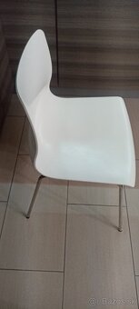 Jedálenské stoličky - 2