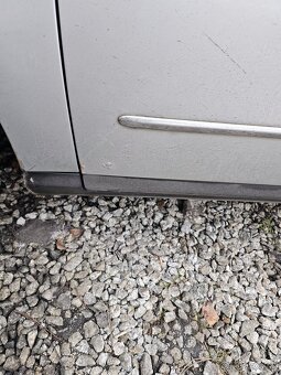 Ľavé predné dvere passat b6 - 2