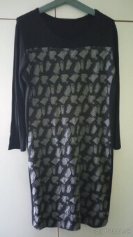 Elastické šaty. - 2