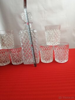 KARAFA S so 6 POHÁRIKMI - 2