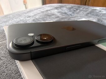 Predám iPhone 17 256GB - 2