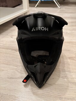 Prilba Airoh Wraaap - 2