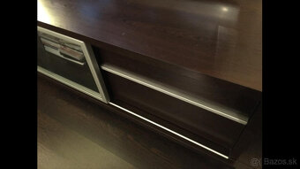 Predám Komodu Pod Televízor WENGE. - 2