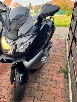 Maxi Skuter BMW C650GT - 2