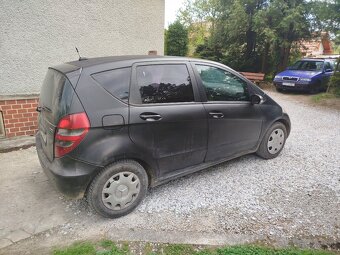Mercedes bez papierov - 2