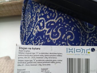 Stojan na gitaru - 2