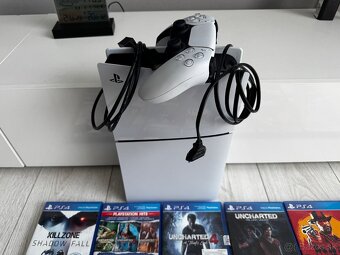 Na predaj PS5 Slim + 24 hier + 1 ovládač záruka do 10.7.2026 - 2
