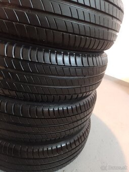 215/65 R17 99V Michelin - 2