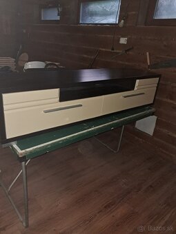 Komoda po televizor - 2