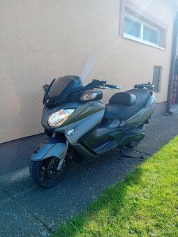 Suzuki Burgman 650 - 2