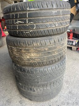 Letne gumy 225/45 r17 - 2