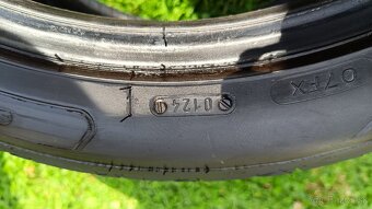 235/45 R18 98Y - 2
