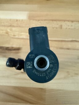 Vstrekovacia tryska BOSCH 0 445 110 299 - 2