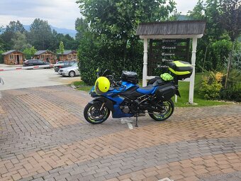 Suzuki gsx-s 1000 gt - 2