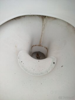 WC záchod, umývadlo - 2