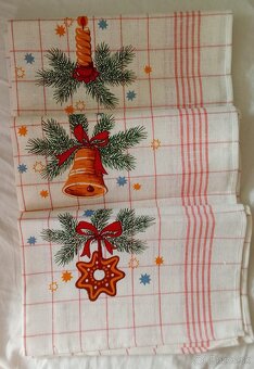 Retro kuchynské utierky v top stave - 2