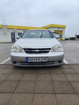 Chevrolet lacetti 1.4 70kw benzín - 2