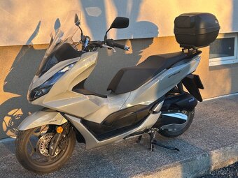 Predám HONDU PCX 125 2022 - 2