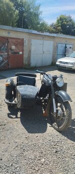 Dneper 650 so sajdkou - 2