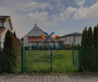 Na predaj pozemok v Záhorskej Bystrici na Lozornianskej ulic - 2