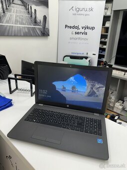 HP 250 G6 | Intel Core i5-7200U / 4 GB RAM / 256 GB SSD / 15 - 2