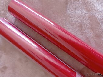 Samolepovacie tapety červené a napodebenina kameňa - 2