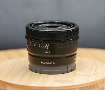 SONY FE 40mm f/2.5 G, top stav, v záruke - 2