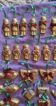 vianočné ozdoby kus 1,30€ - 2