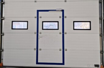 Garazova brana s dverami - 2