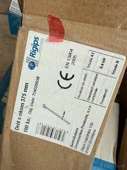 Stropne spojky na sadrokarton - 2