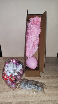 Vianočný stromček ružový - 2