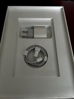 Apple iPad 8.gen - 2