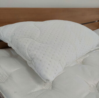 Vankúš Silver s mikroplyšom - 2