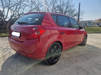 Kia Ceed 1.6 CRDi - 2
