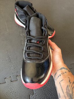 Nike Air Jordan 11 Retro - 2
