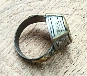 Starozitny pecatny prsten, striebro, zlato, - 2