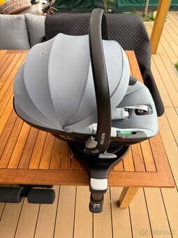 Autosedačka Maxi-Cosi Pebble 360 Pro 2 so základňou - 2