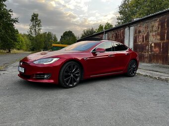 Tesla Model S 75D - 2