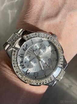 Krasne Guess hodinky - 2