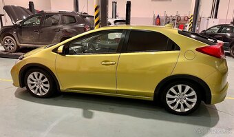 Honda Civic 1.8 9g - 2
