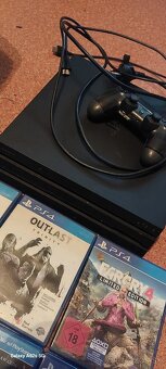 Predám PS4 PRO 1TB na náhradné diely + hry + ovládač - 2
