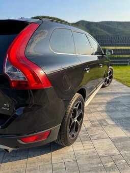 Predám VOLVO XC60 T6 3.0 V6 210 kW AWD Summum Geartronic - 2