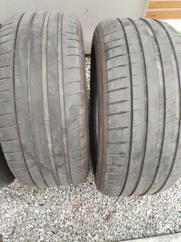 Predám pneumatiky letné 235/45 r17 - 2