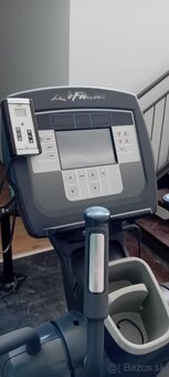 Life Fitness Discover SE 95x - eliptický trenažer - 2