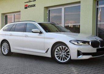 BMW Řada 5 530d xD LUXURY HUD MASAŽ TAŽNÉ 210 kw - 2