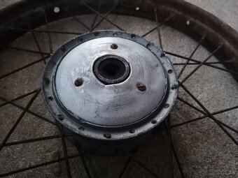 Predám koleso na Jawa 555, 05 pionier - 2