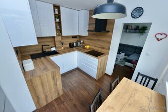 NA PREDAJ - 3-izbový byt, Sokolovská ulica - 2