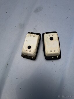 Zadné  koncové  svetlá - 2