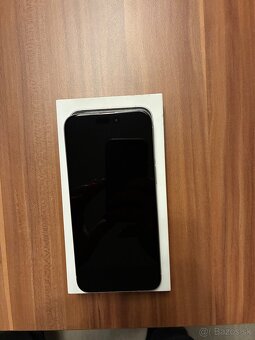 Predám IPhone 15 Pro Max 256 - 2