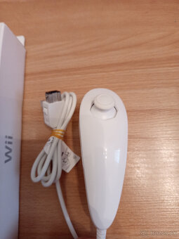 Nintendo Wii - Nunchuck Originál Nintendo v KRABICI - 2